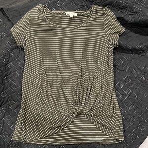 Nine Britton Levi Knot Front Knit Tee size Small